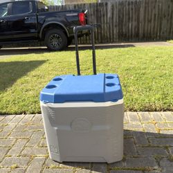 60 QT Igloo Wheelie Cooler