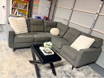 Sectional couch
