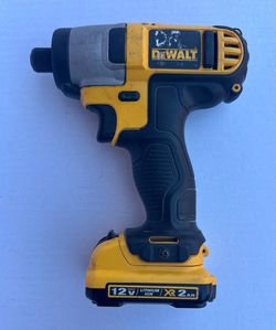 DeWalt DCF815 12V MAX Lithium-Ion 1/4" Cordless Impact Driver - 1.5Ah Battery