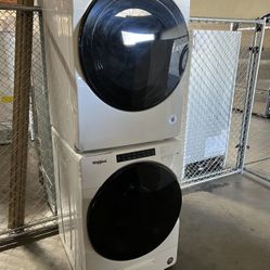 Whirlpool White Washer And Dryer Set 0AI