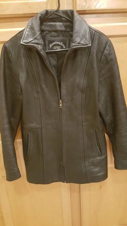 Womans coat geniun leather jacket size small