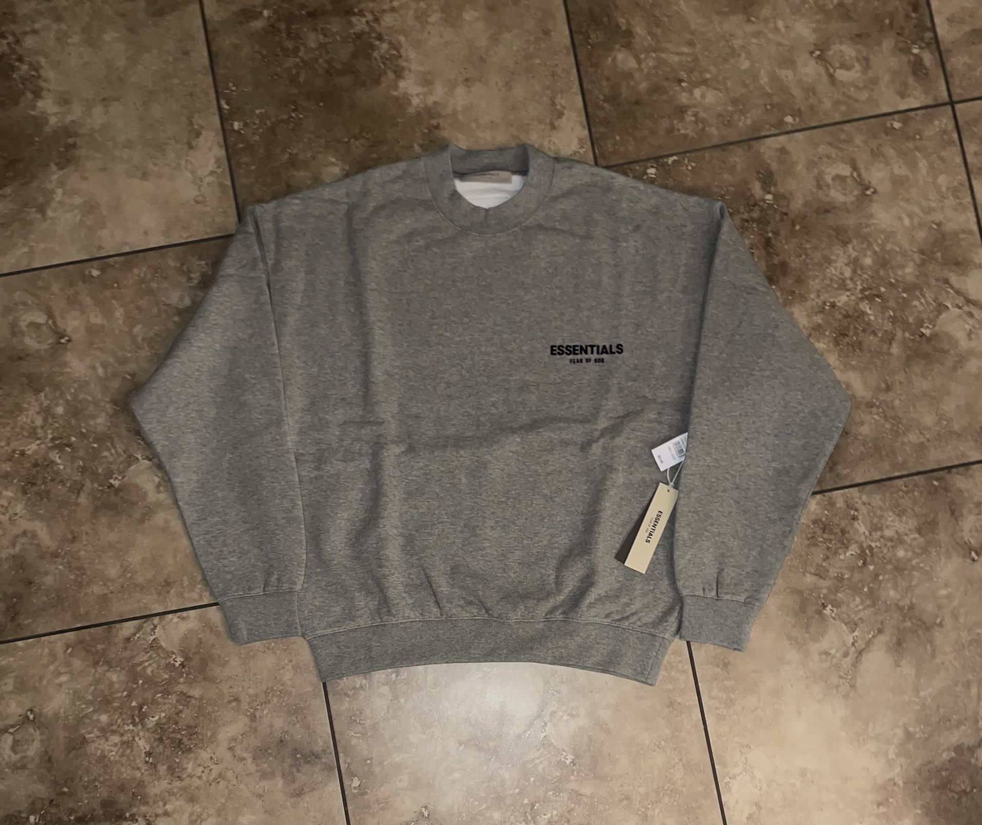Fear of God Essentials Crewneck (FW22) Dark Oatmeal Size Medium