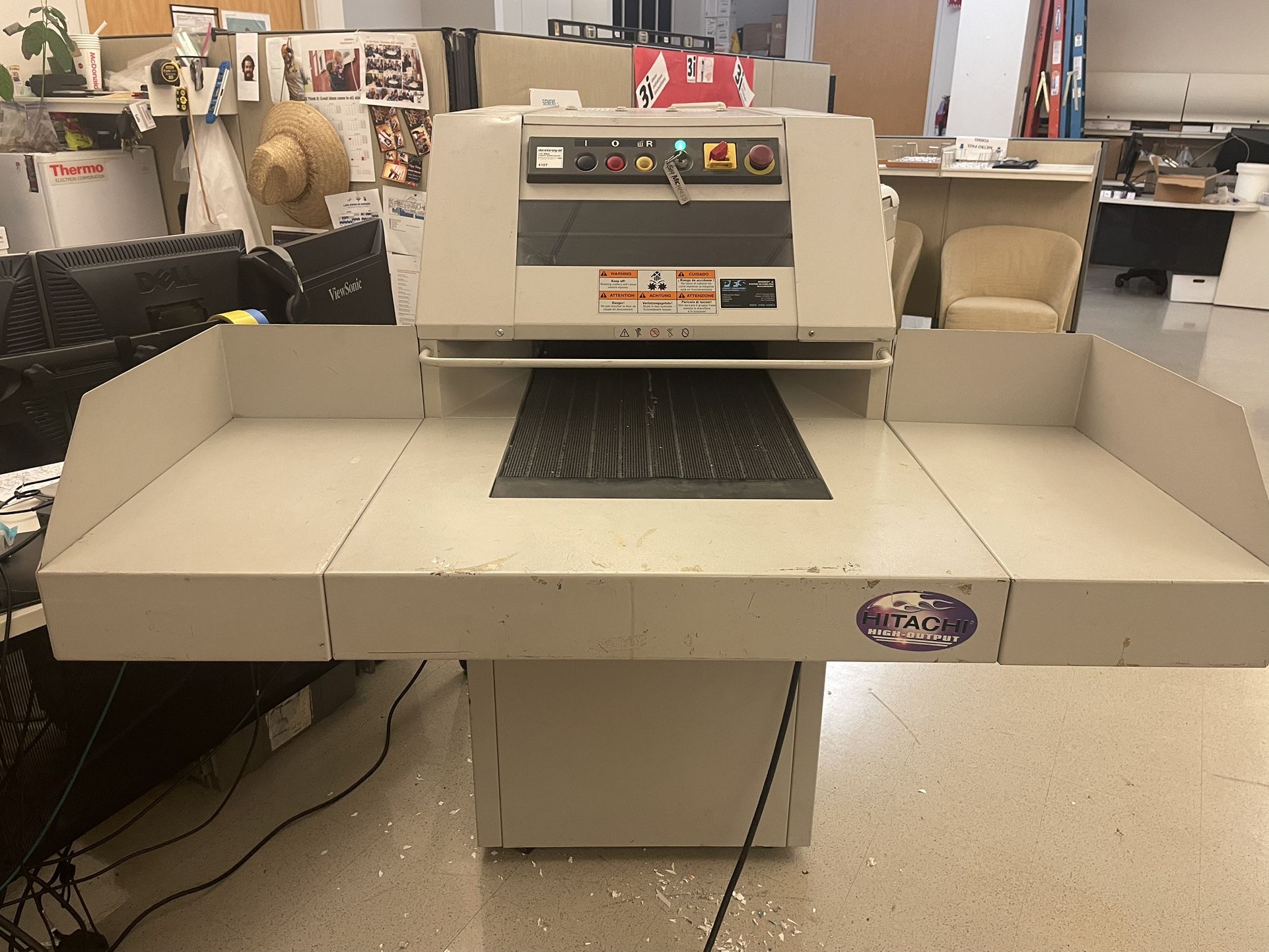 MBM DestroyIt Paper Shredder
