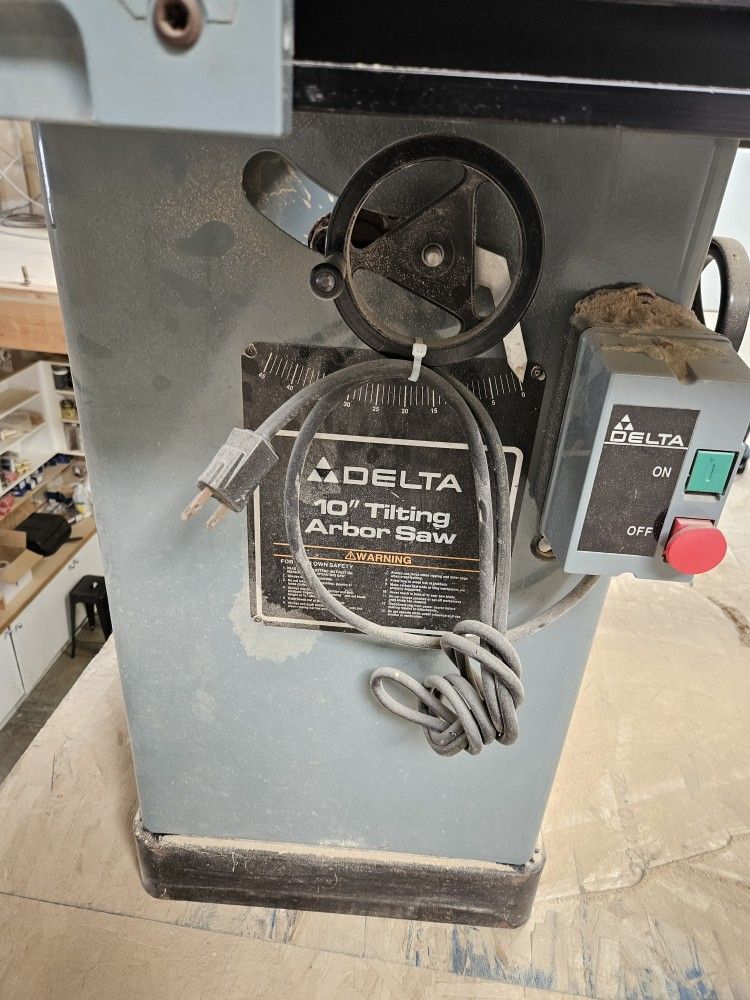 Table Saw Delta. As Is