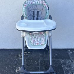 Bay trend high chair