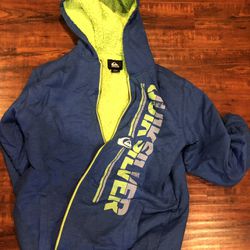 Stylish And Super Warm Zip Up Quiksilver Hoodie