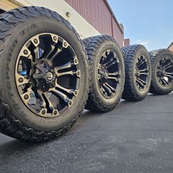 Wheels 20 8 Lugs 35x12.50r20 Bfgoodrich. 