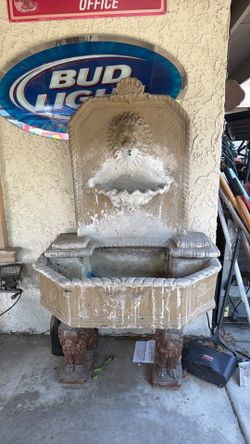 Lion waterfall