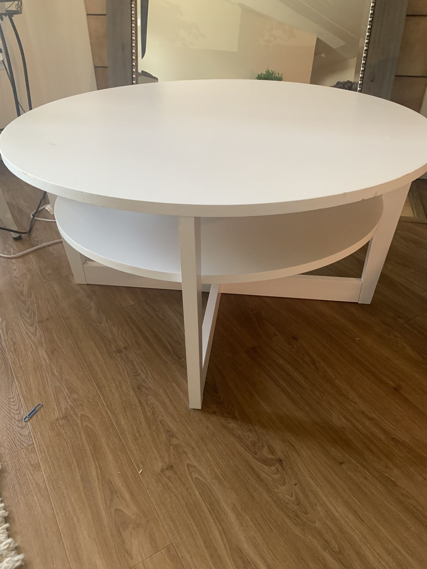 White Coffee Table W/Storage