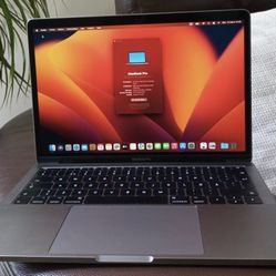 Apple MacBook Pro 15 i7 8750H 2.20Ghz 16GB RAM 500GB SSD 2018 B grade