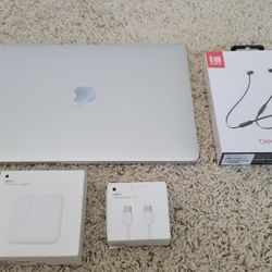 Macbook Pro 13 inch Touchbar with free BeatsX Headphone