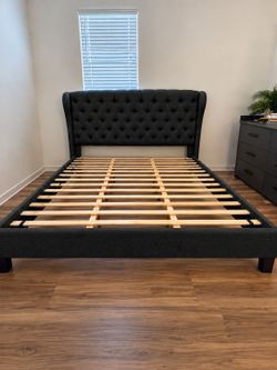 Black King Size Bed