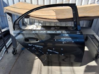 2022-2023-2024-2025 MERCEDES BENZ C-CLASS RIGHT SIDE REAR DOOR OEM USED #12340