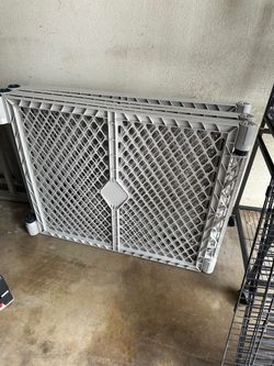 Baby play yard corral