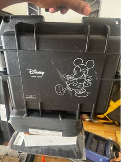 Invicta 3 slot case