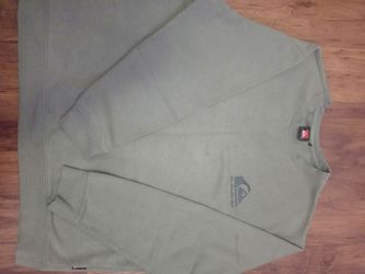 green Quiksilver crewneck sweatshirt