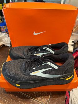 BROOKS GHOST MAX 11.5 BLACK