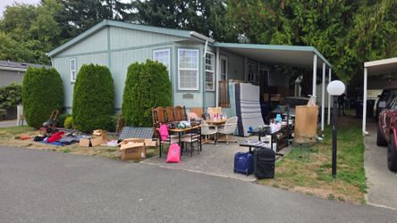 YARD SALE