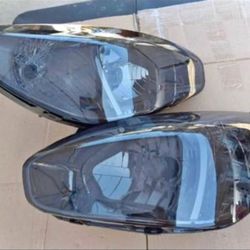 07-11 HYUNDAI ACCENT HEADLIGHTS