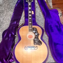 Gibson J-200