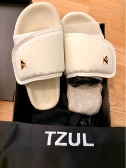 TZUL White Slide Sandals