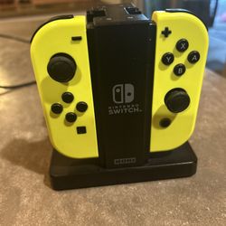 Nintendo Switch Joycons w/Charger