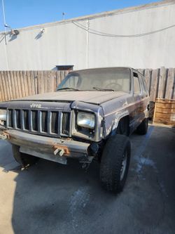 Xj Cherokee 2000 Part Out Or Whole