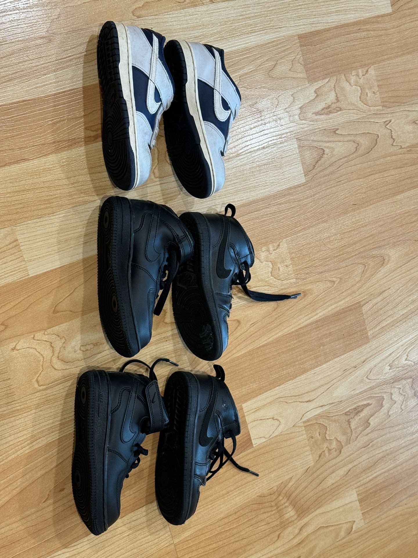 Kids Nike Shoes 10C