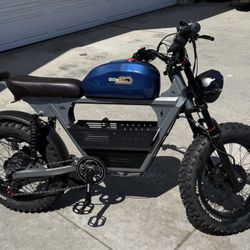 E Moto Motorcycle Racing Bike 40+ MPH