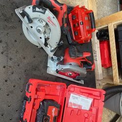 Milwaukee Like New 350 OBO