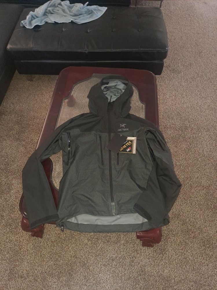 Large black Arc'teryx Jacket