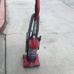 Dirt Devil Vacuum