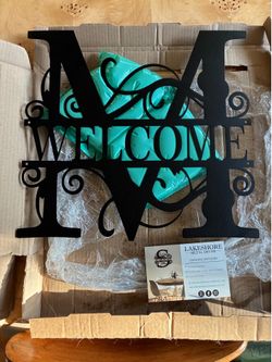 Welcome Sign with M
