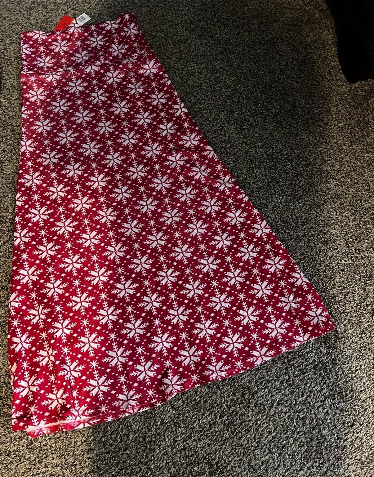 New ladies maxi skirt available in size XS,S,M & L