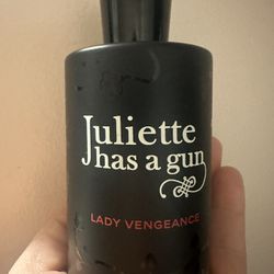 Juliet’s Has A Gun Perfume 