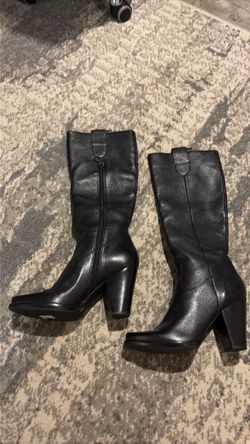 Black Leather Knee-High Heeled Boots