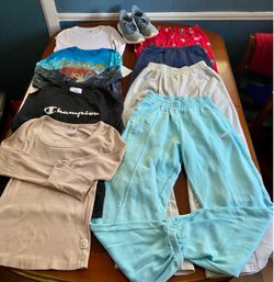 Women’s Small (4-6) Fall & Winter Clothes & Shoes Bundle