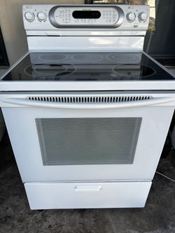 White Glass Top Convention Oven Range DELIVERY AVAILABLE 🚚