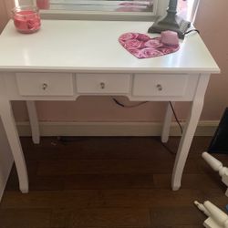 Vanity Desk With Bench 
