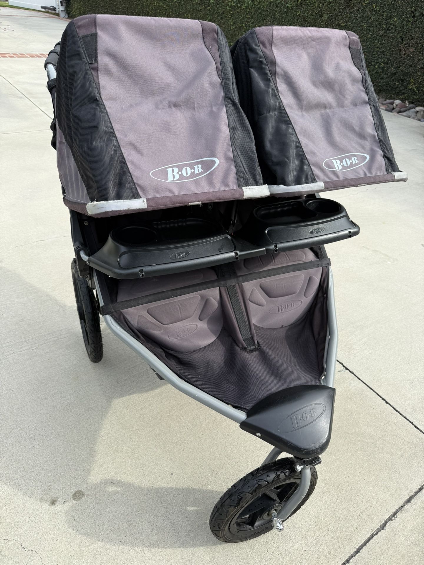 BOB DOUBLE STROLLER
