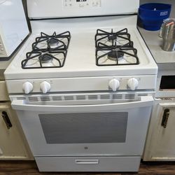 30 Inch GE white Gas stove 