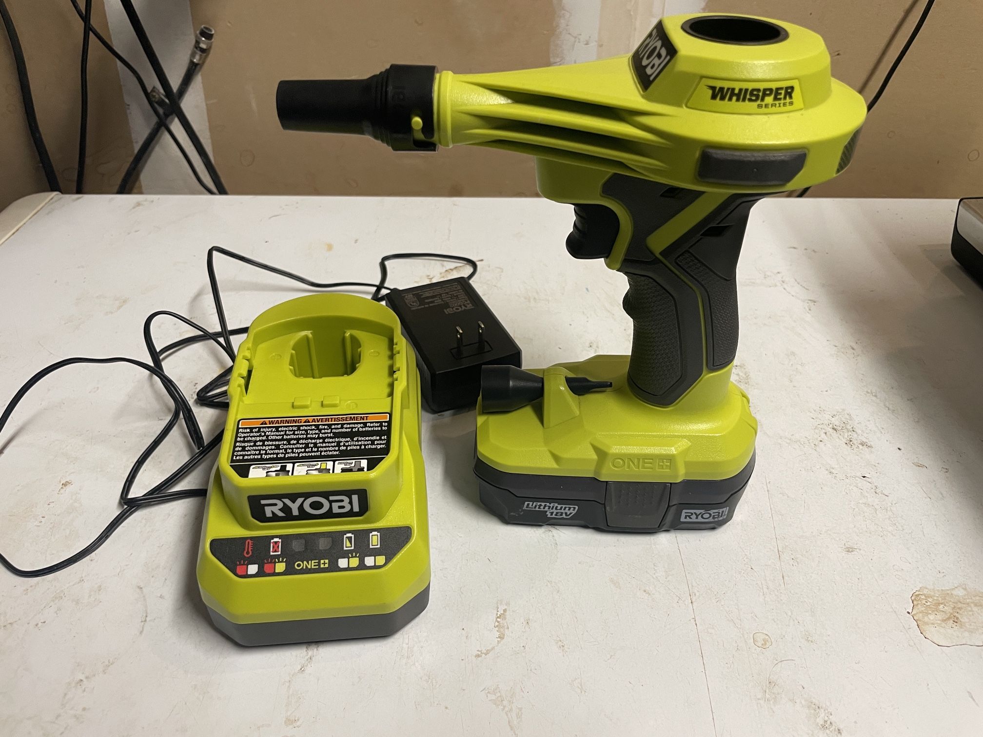 Ryobi Inflator w/ Battery & Charger 