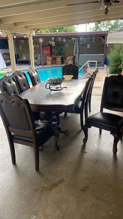 Dinning Table