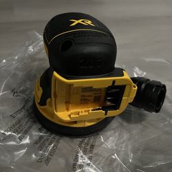 Orbital Sander: DCW210