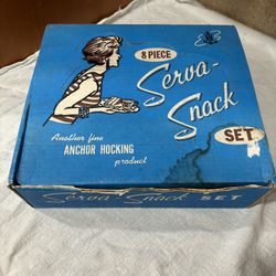 Vintage -Anchor Hocking Serva-Snack Set