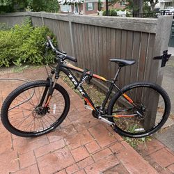 Trek Marlin 5