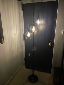 Floor lamp