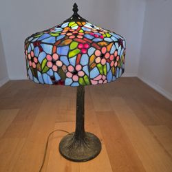Tiffany Style Table Lamp