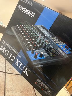 Yamaha MG12XUK 12-Channel Mixing Console