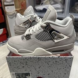 Jordan 4 Retro Frozen Moments